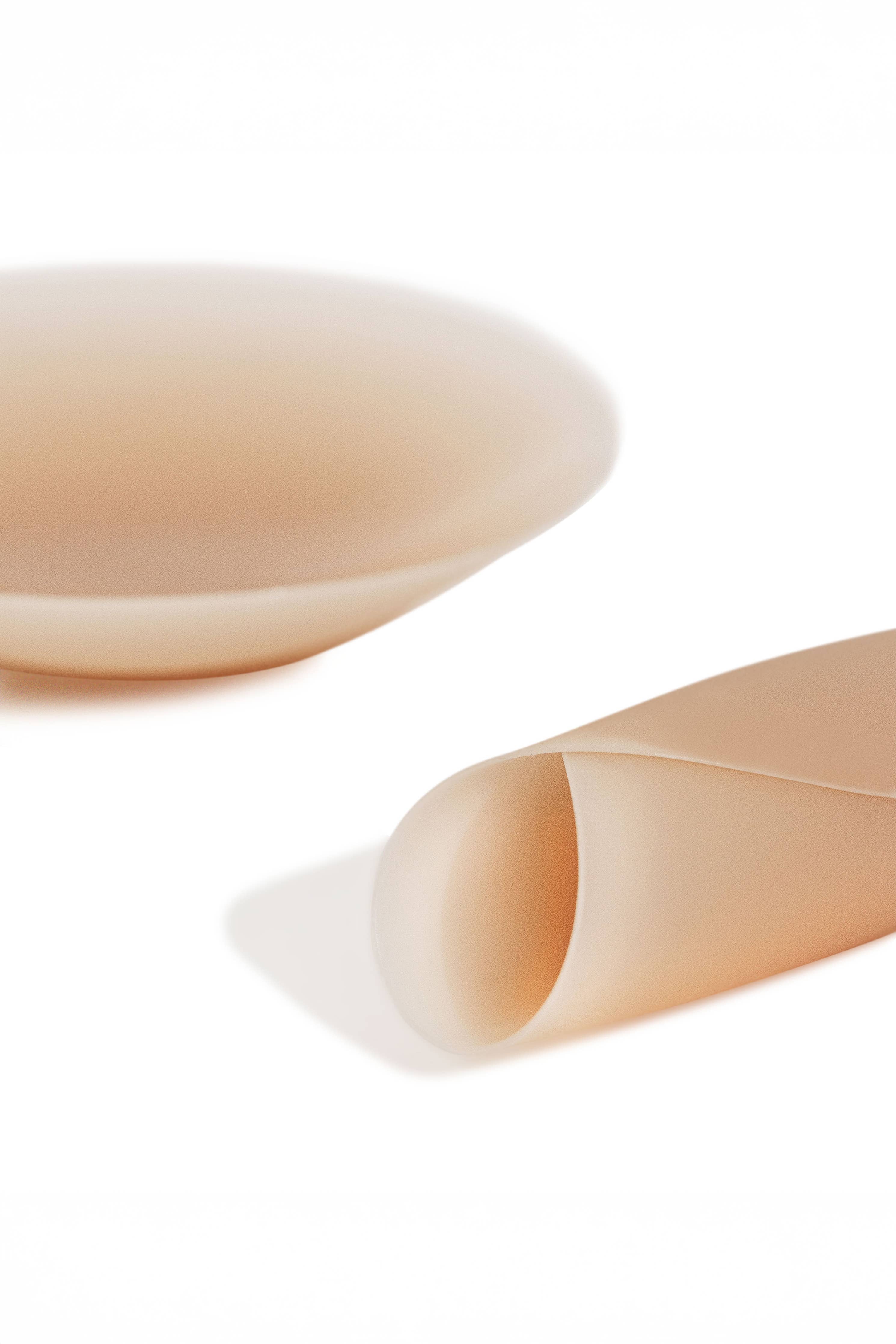 NOOD - Grippies No-Show | NON-ADHESIVE Reusable Nipple Covers
