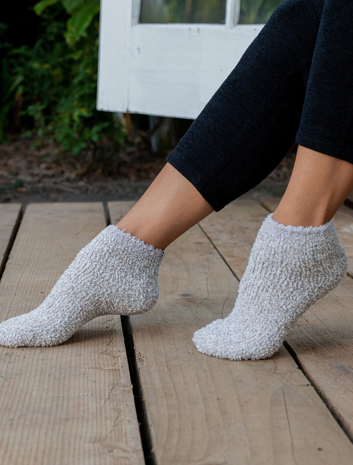 Barefoot Dreams CozyChic 2-Pair Tennis Sock Set in Oyster Multi, style BDWCC1692