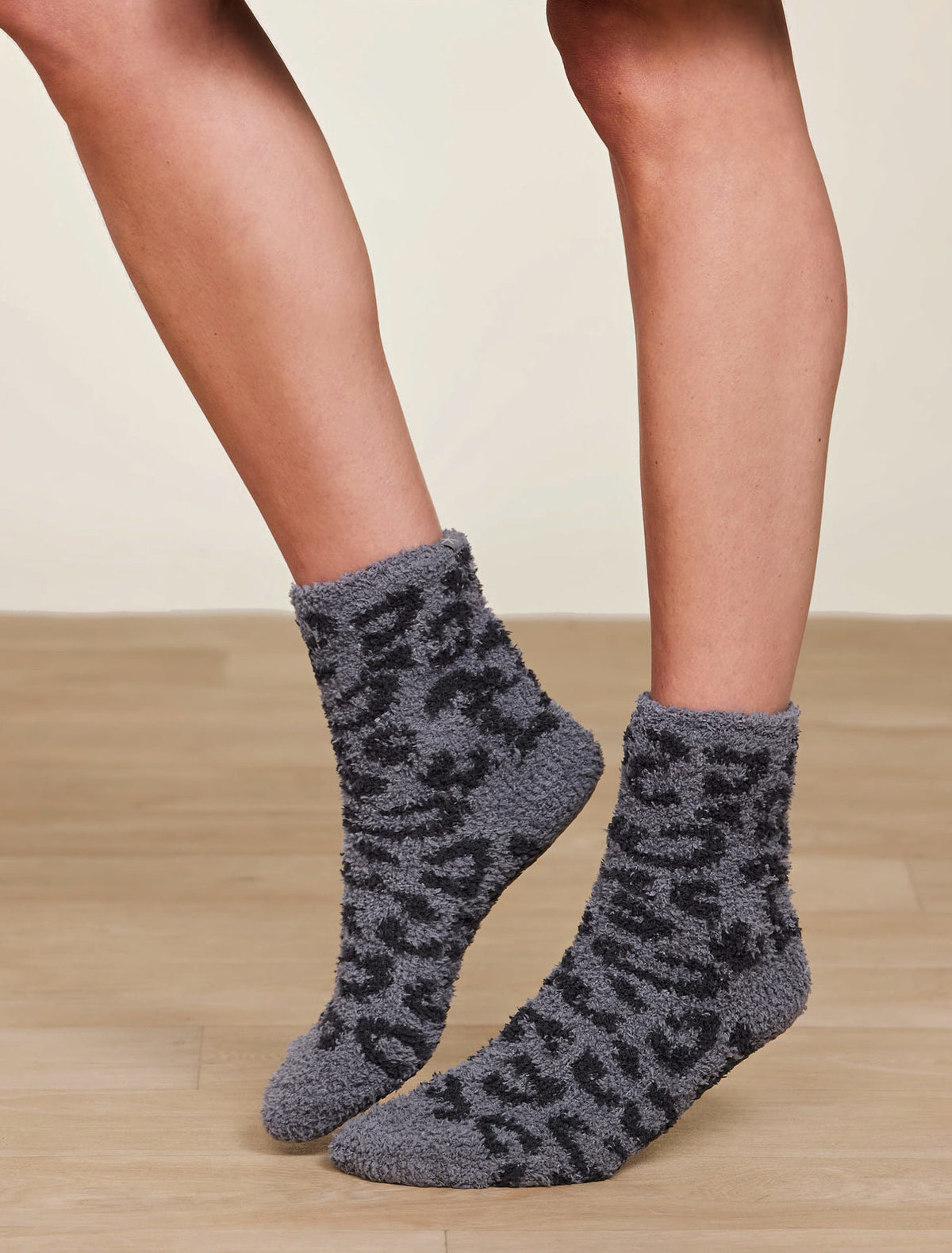Barefoot Dreams CozyChic Barefoot in the Wild Socks in Graphite/Carbon, style BDWCC1783