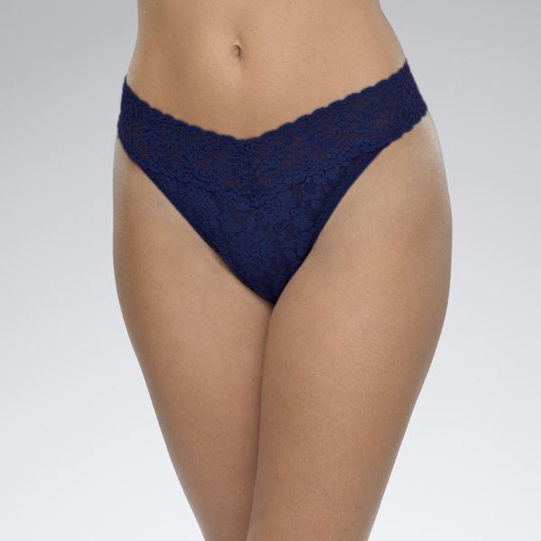 Hanky Panky Original Stretch Signature Lace Thong #4811