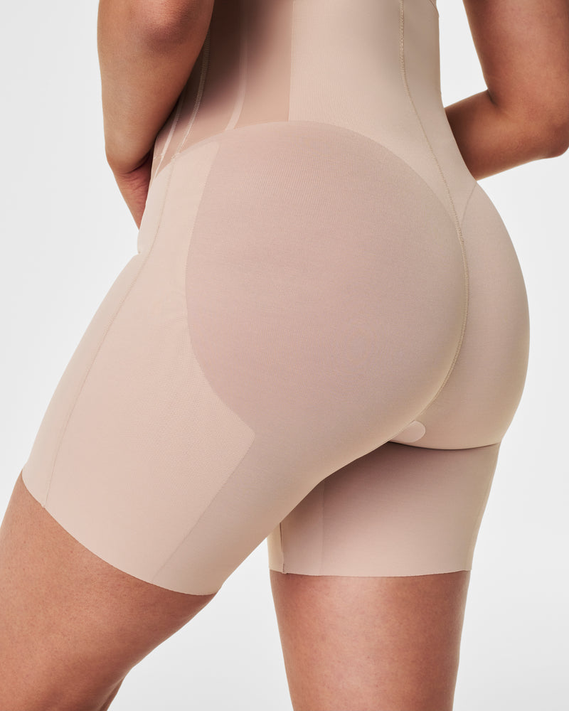Spanx Supersculpt™ Total Contour High-waisted Mid-thigh Short #10469R