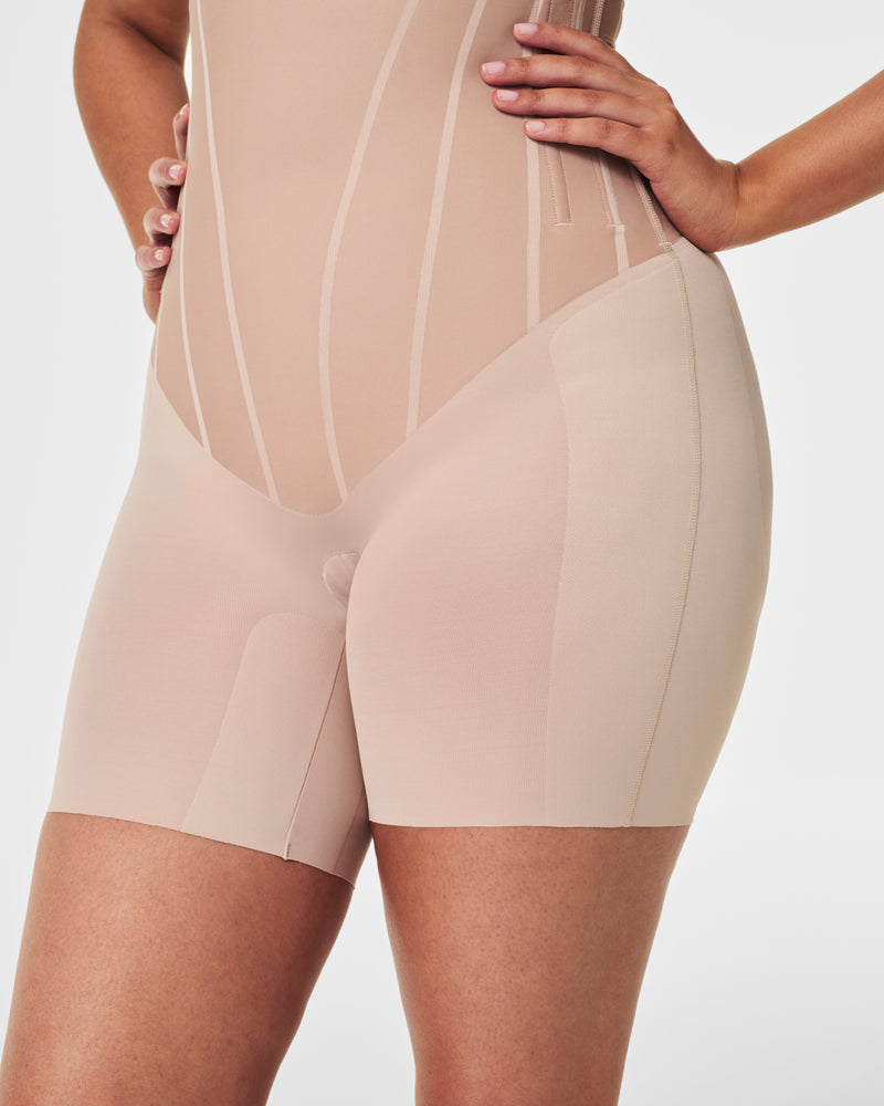 Spanx Supersculpt™ Total Contour High-waisted Mid-thigh Short #10469R