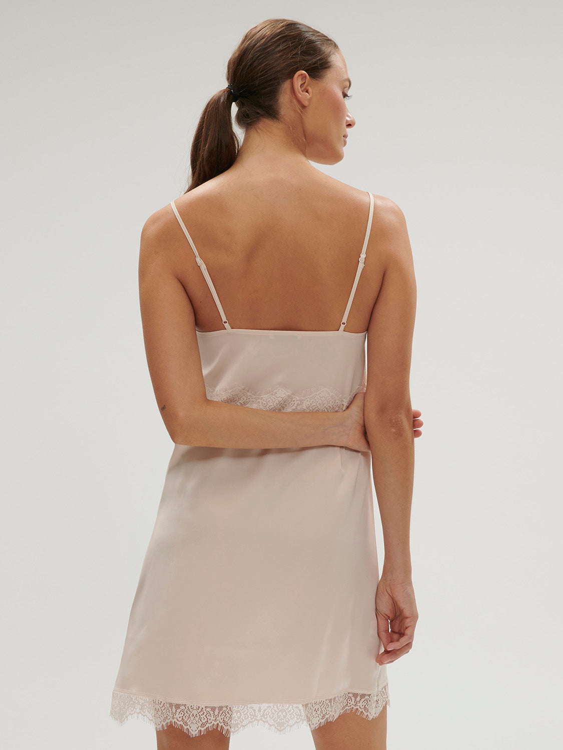 Simone Perele Satin Secrets Short Nightdress #23H940