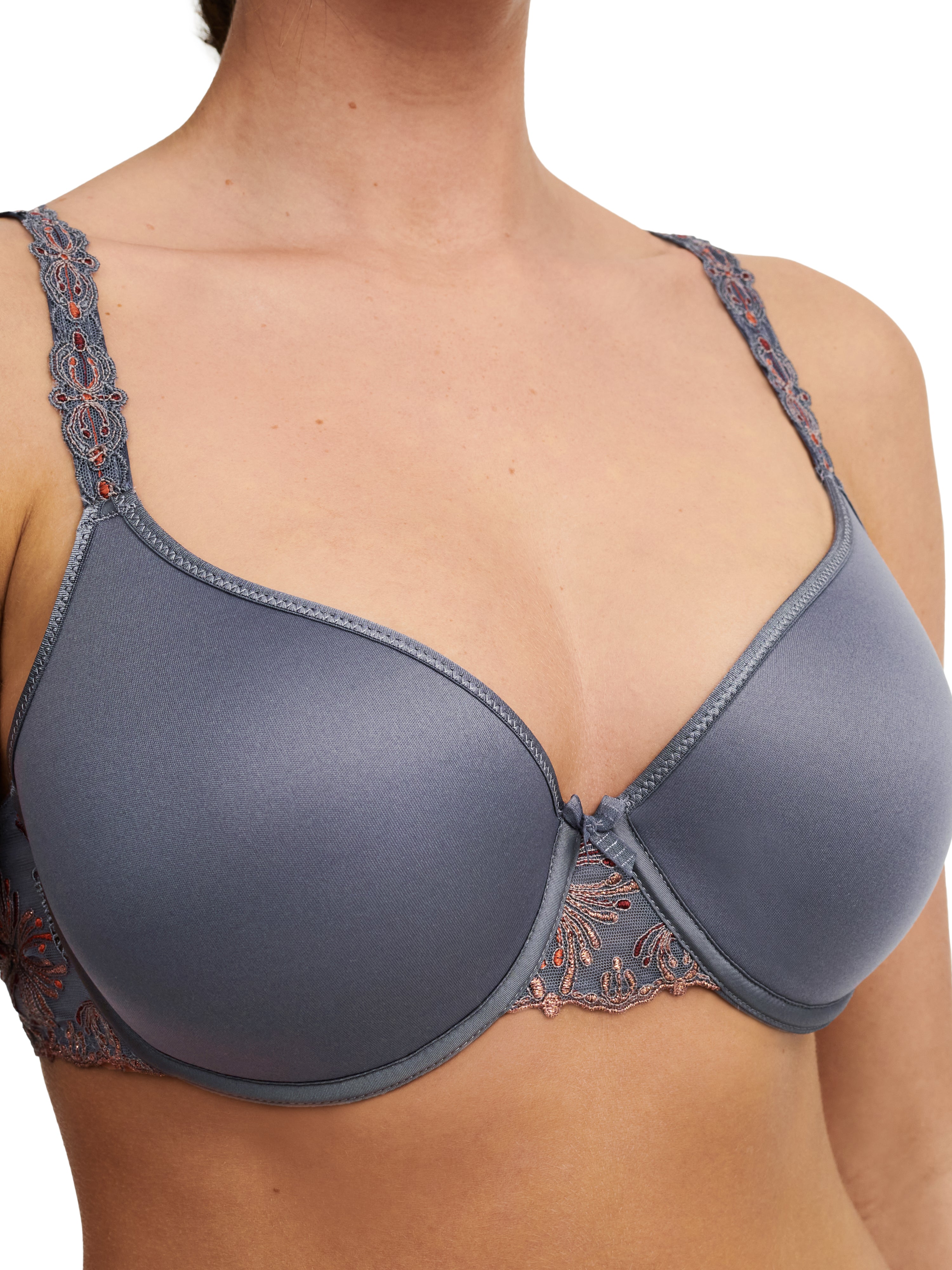 Chantelle Champs Elysees Smooth Custom Fit Underwire Bra #2606 - In the  Mood Intimates