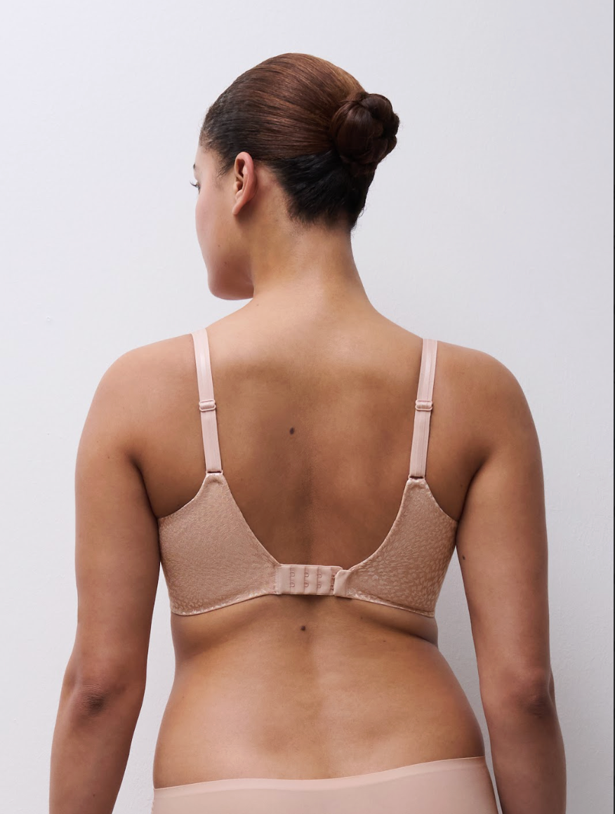Chantelle Magique Back Smoothing Wireless Bra #C19UP0