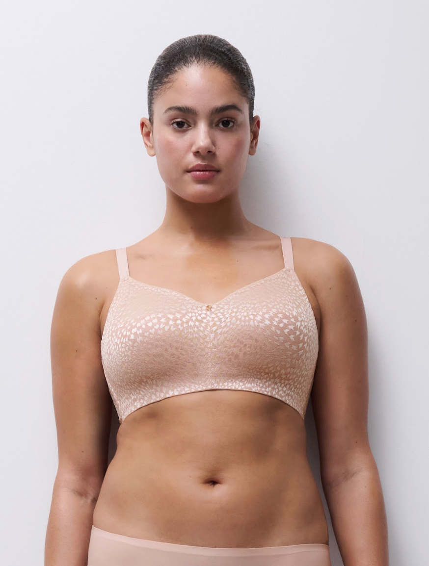 Chantelle Magique Back Smoothing Wireless Bra #C19UP0