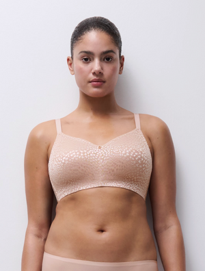 Chantelle Magique Back Smoothing Wireless Bra #C19UP0